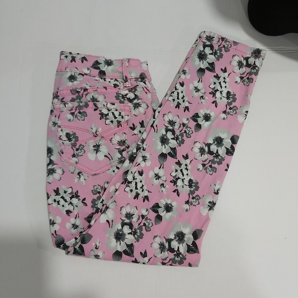 Aeropostale pink floral jegging, size: 5/6 - Picture 3 of 6